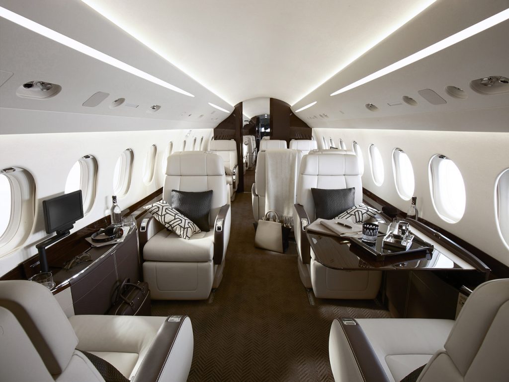 Dassault Falcon 2000LXS view for Kentucky charter
