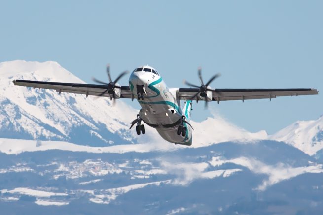 ATR 72F cargo aircraft for Kentucky charter
